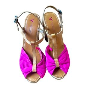 American Eagle Wedge Shoes Pink Toe and Tan Heel Size 8